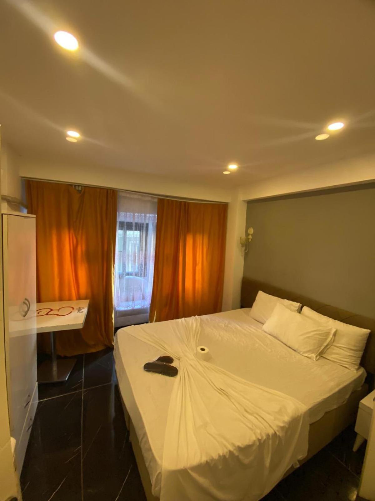 Happy Dreams Ekonomik Otel Istanbul Rom bilde