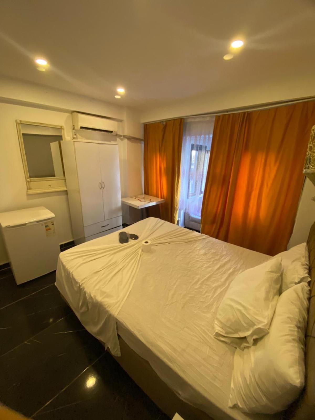 Happy Dreams Ekonomik Otel Istanbul Rom bilde